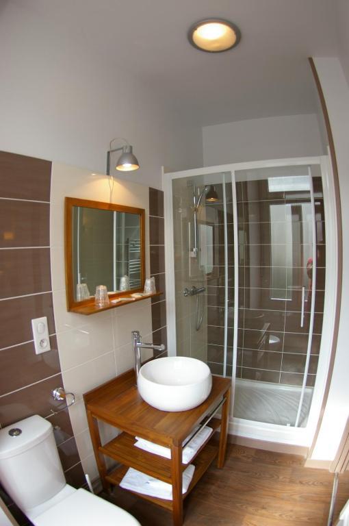 Logis Hotel Le Cheval Noir Argenton Sur Creuse الغرفة الصورة